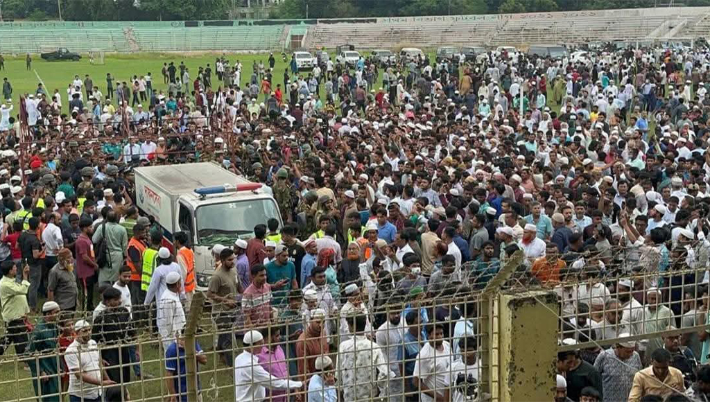 রাজশাহীতে পাইলট তৌকিরের দাফন সম্পন্ন